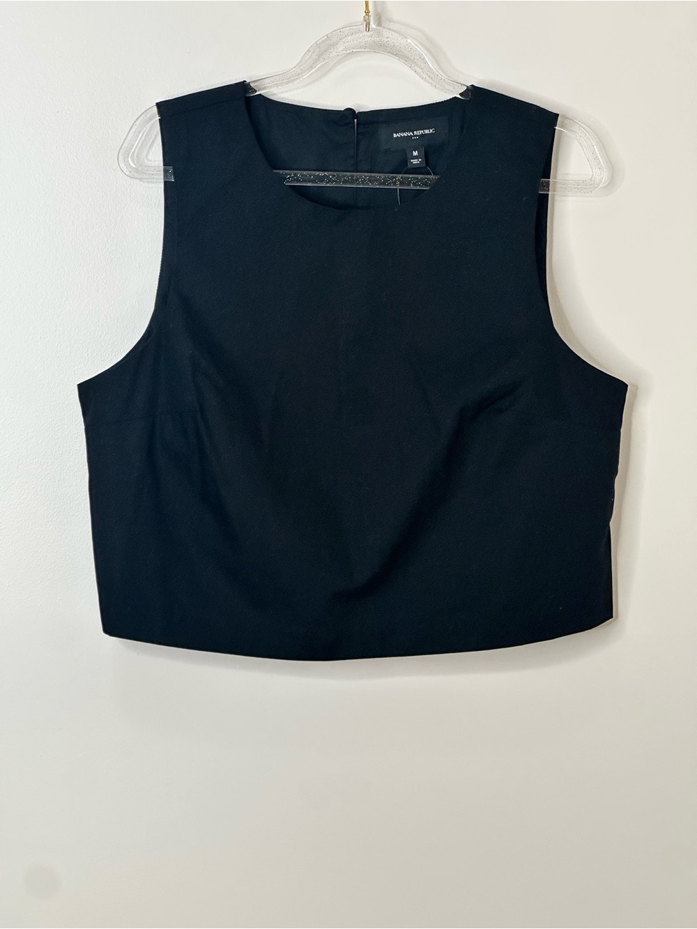 Banana Republic Black Sleeveless Cropped Shell Top